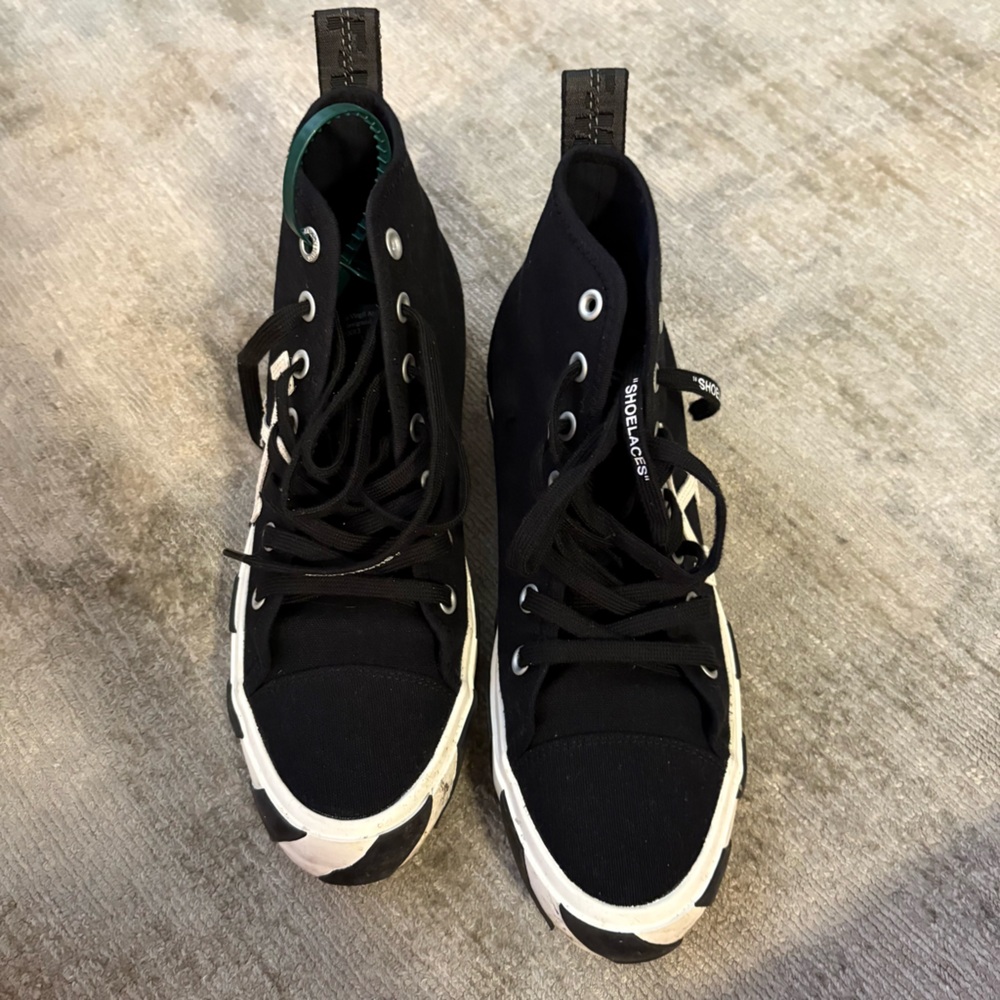Off white shoes